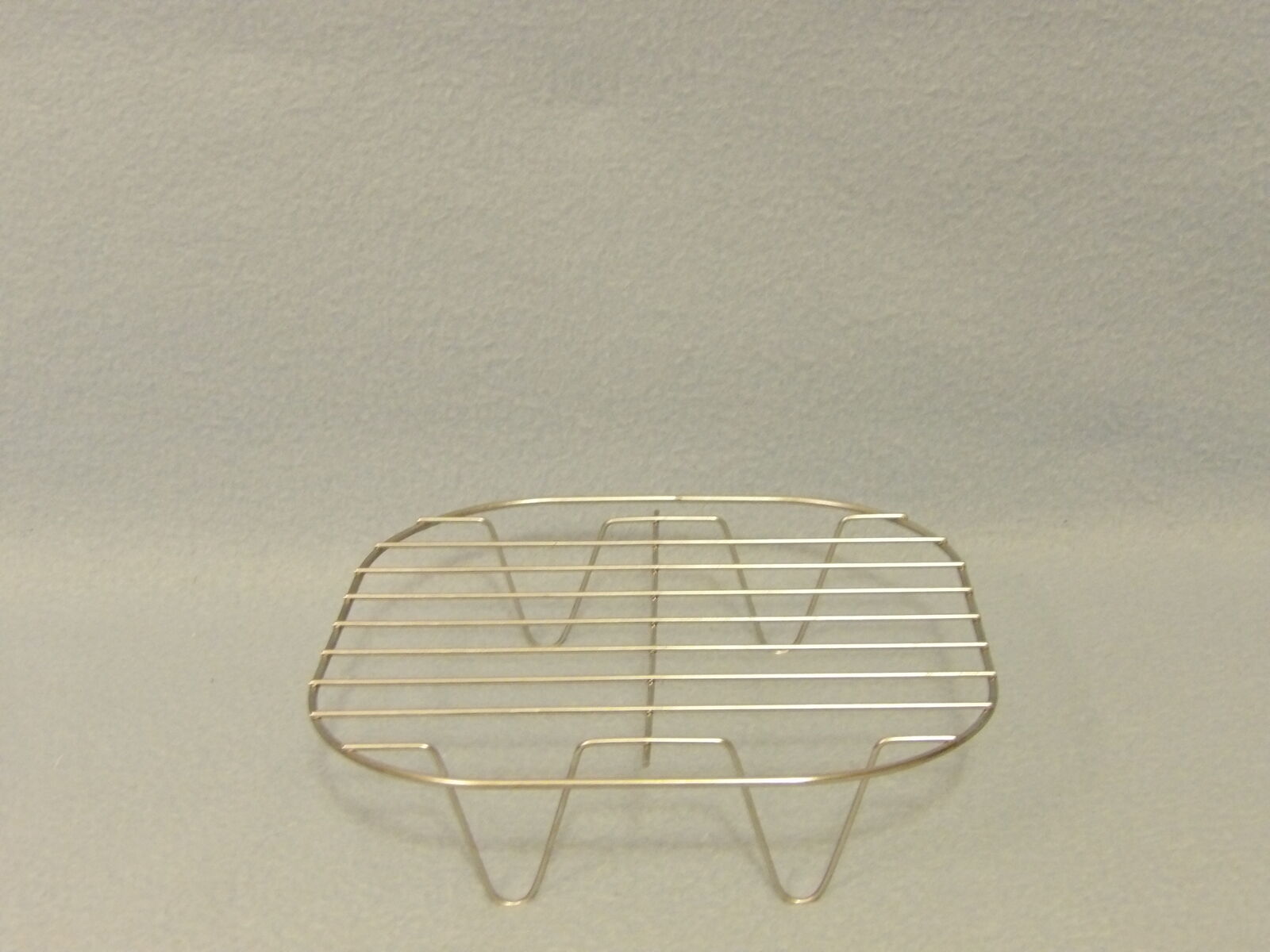 8" x 8" Metal Grill Square Trivet Pot Holder - Like New - Air Fryer or Instapot Accessory