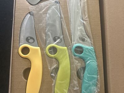 Kids Safe Cooking Knives with Panda Cutter - 3-Piece Set, Yellow, Green, Blue