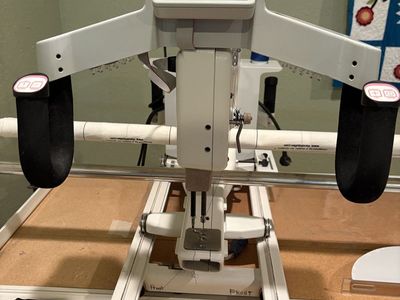Complete Handi Quilter HQ16 Stand-Up Longarm Setup + Upgrades – $3,000 – Chubbuck, ID