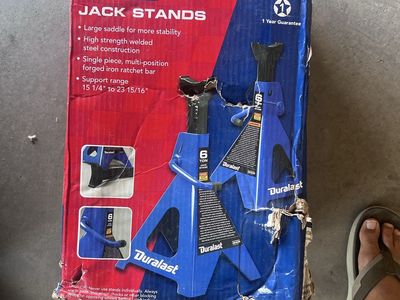Duralast 6-Ton Jack Stands (Pair) - 15 1/4" to 23 15/16" Support Range