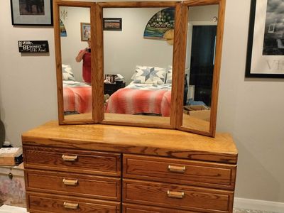 Dresser w/ mirror $600 OBO