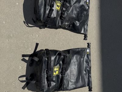 Wolfman waterproof soft luggage with tusk mounts