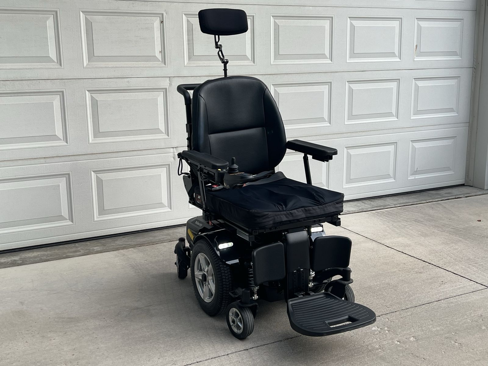 Merits P325 Velocity Rehab Power Wheelchair – Power Seat – Like New