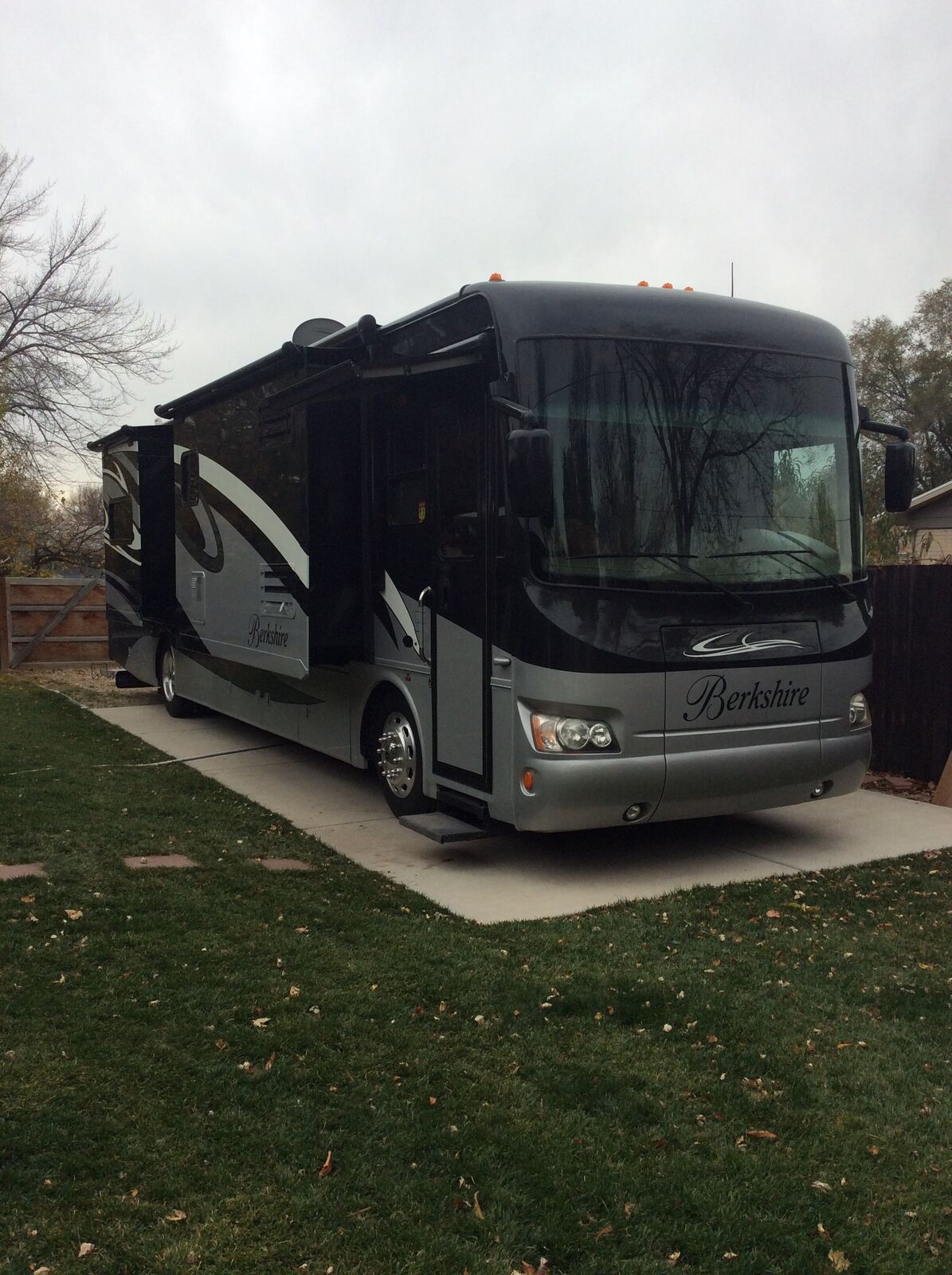 2011 Forest River Berkshire  39RB diesel