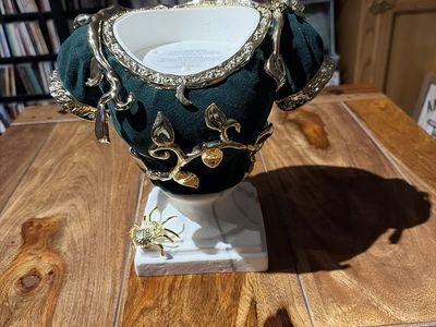 Bath & Body Works Forest Green Velvet Gold Spider Pedestal 3-Wick Candle Holder