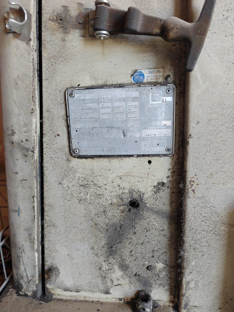 Main image 2