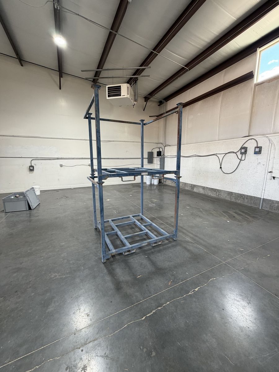  Heavy Duty Industrial Blue Steel Stackable Storage Rack Pallet 