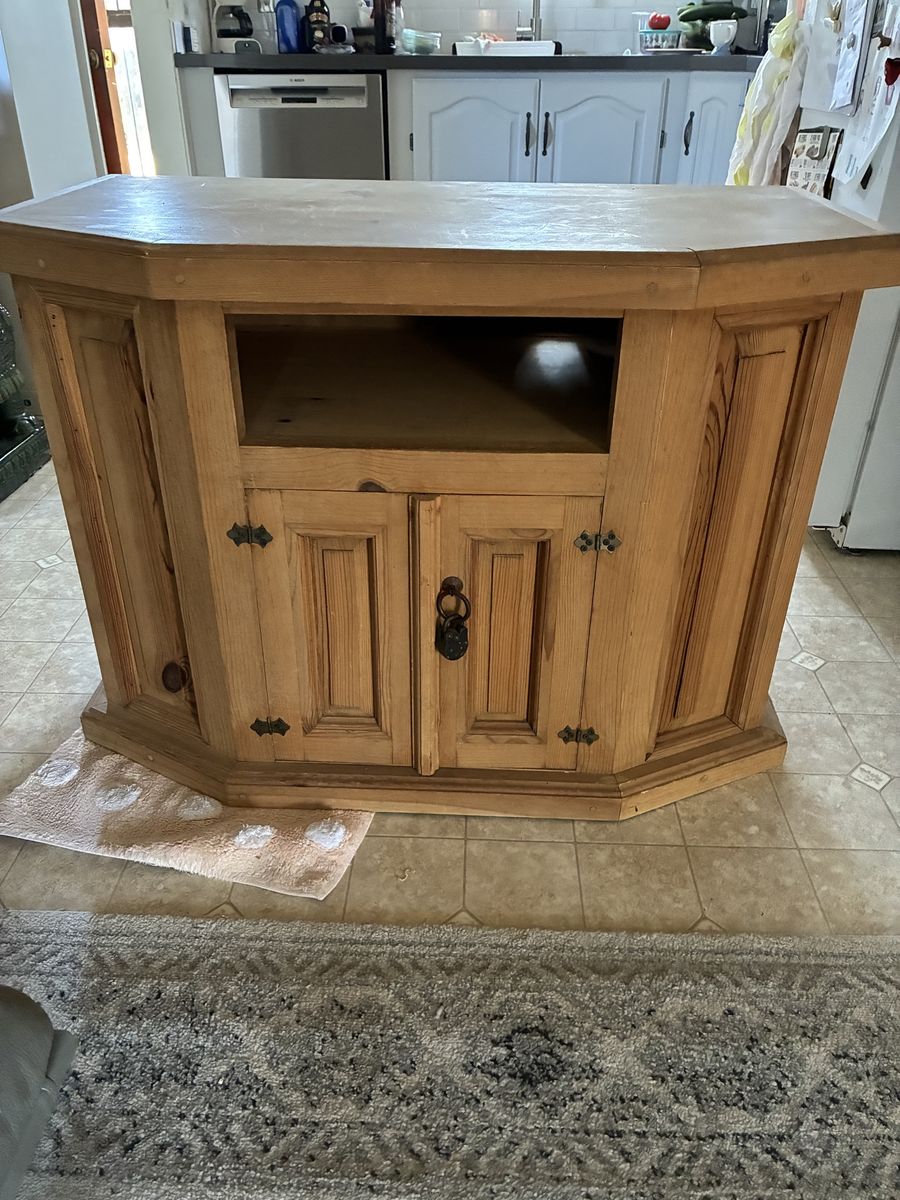 Rustic Solid Wood TV Stand Cabinet with Storage