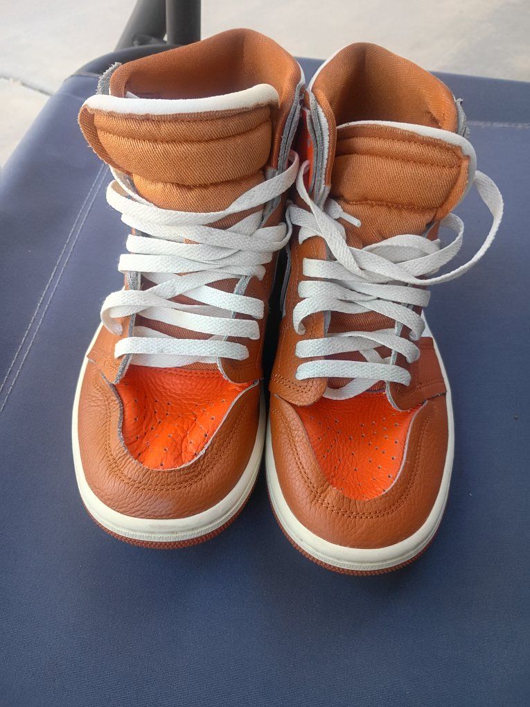 Nike Air Jordan High Top Sneakers Size 8.5 Orange White