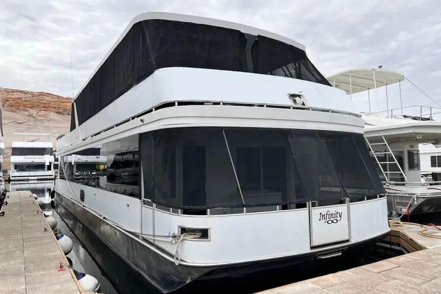 Lake Powell - Antelope Wetslip, 2014 Bravada Share #8 - Last Week of July