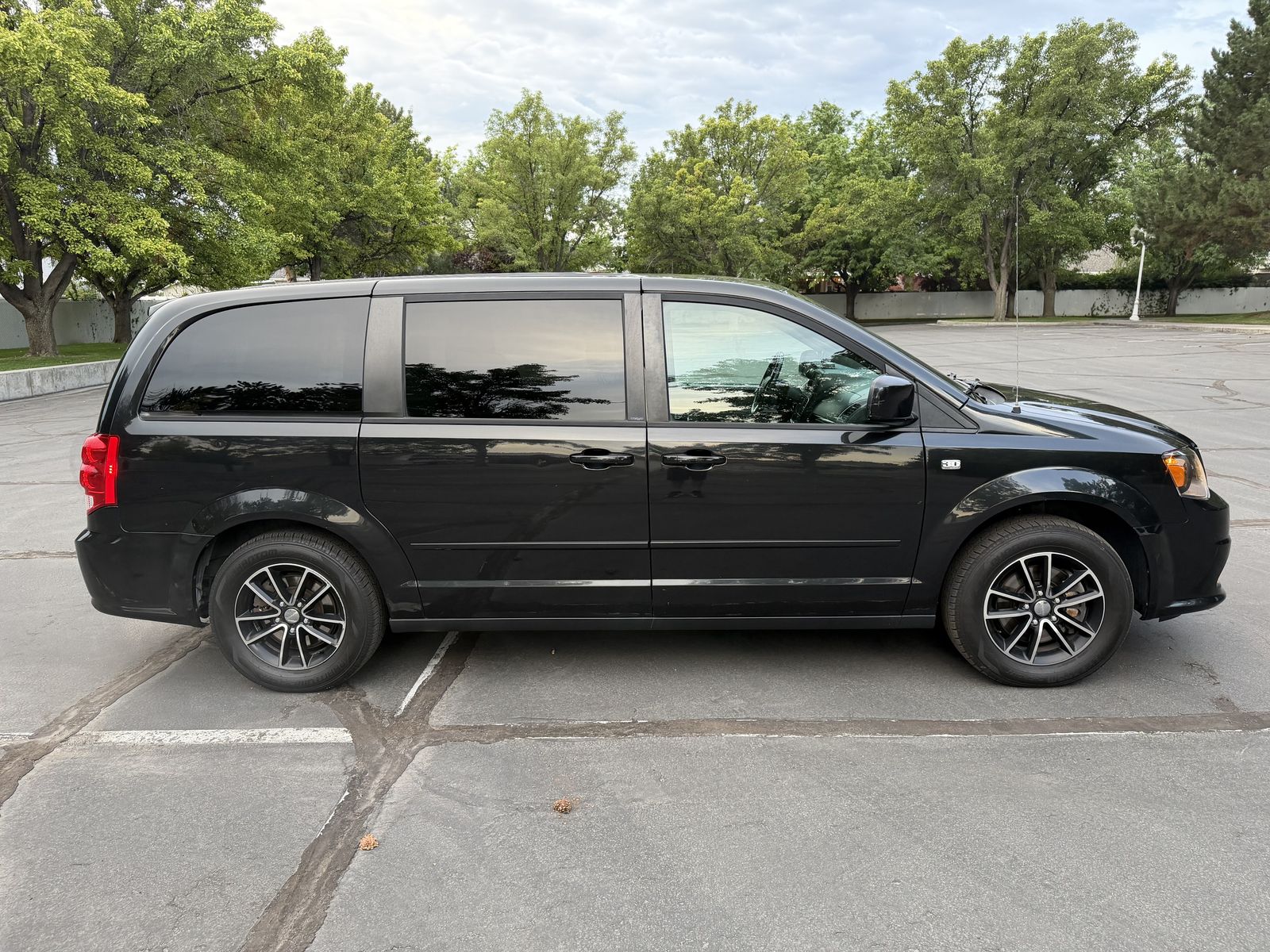2014 Dodge Grand Caravan SXT 30th Anniversary