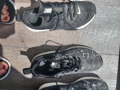 women's Nikes