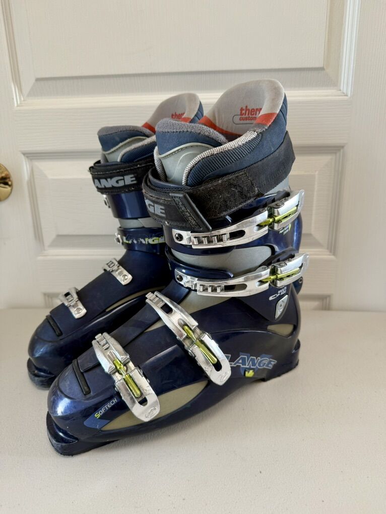 27.5-28 Lange V9 Ski Boots