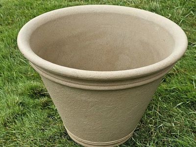 Large Beige Textured Outdoor Planter Pot - Durable & Weather-Resistant Garden Container 22.5"Wx18.5"T