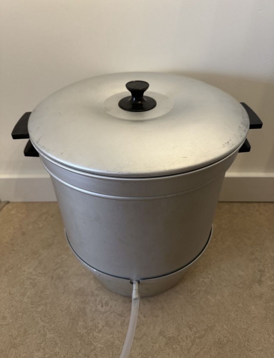 Steam Juicer and Cooker with Drainage Tube