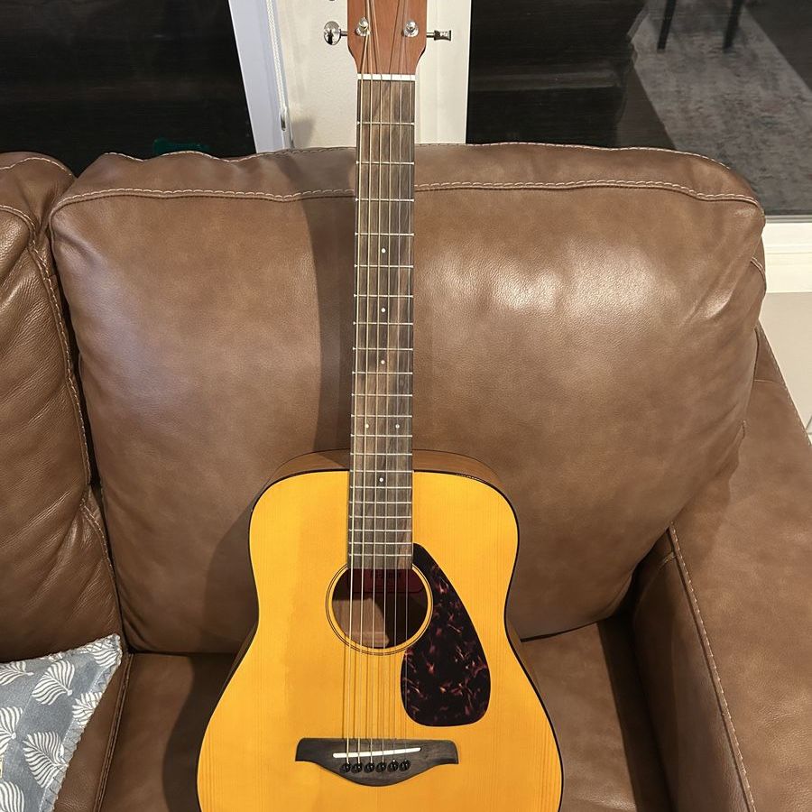 Yamaha JR1 FG Junior 3/4-Size Acoustic Guitar