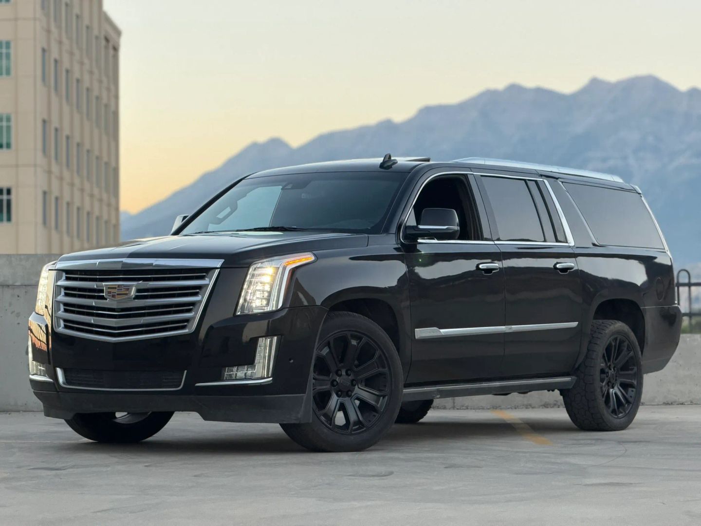 2019 Cadillac Escalade ESV Platinum