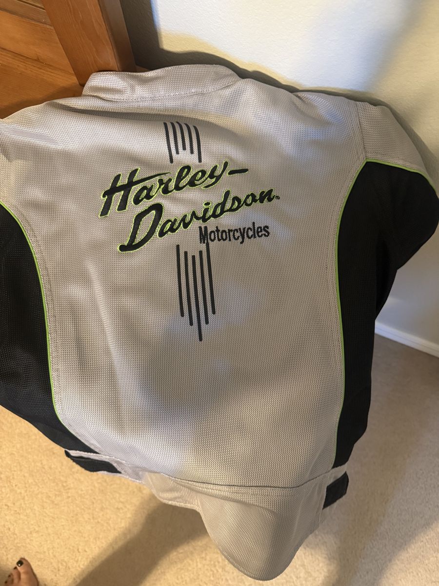 Harley Davidson women's riding jacket - EXCELLENT CONDITION