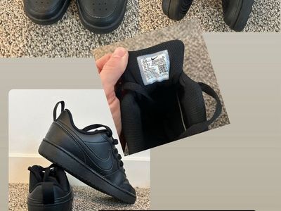 Nike Air Force 1 LE Triple Black Sneakers Size 4.5Y Youth
