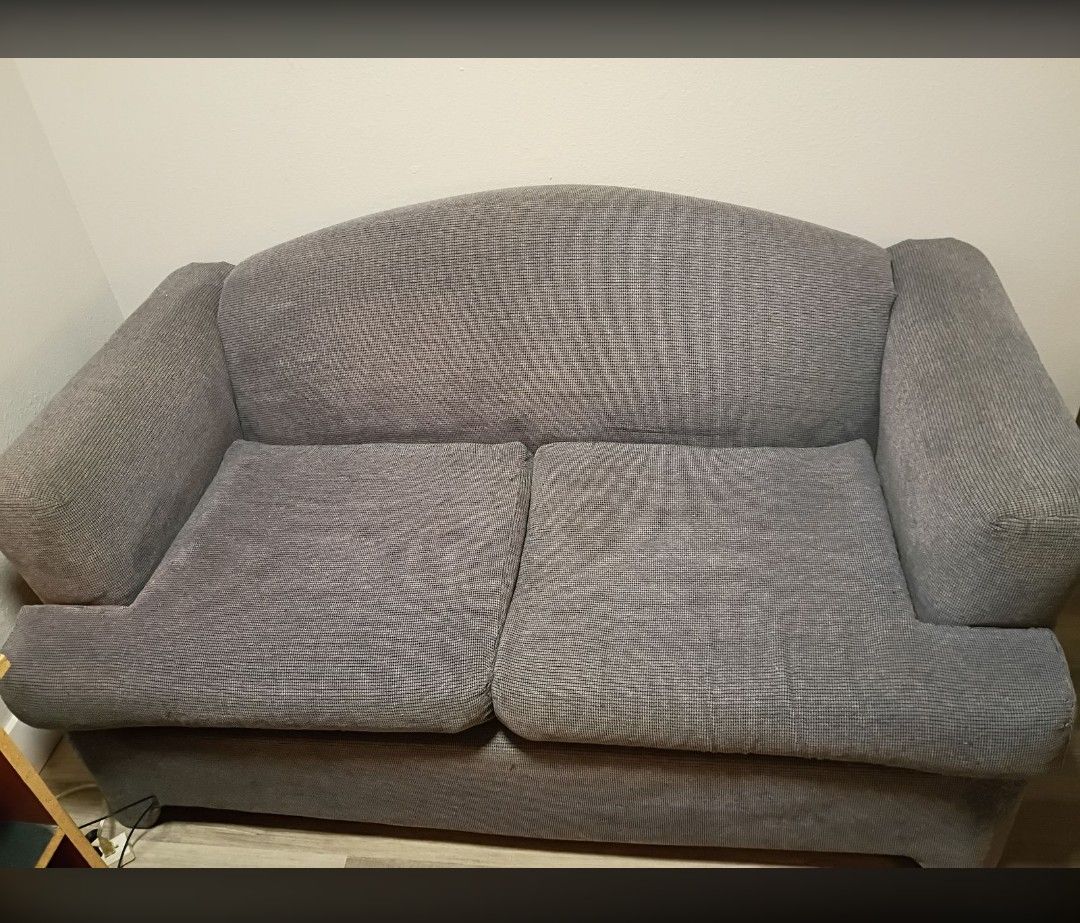 Love seat 