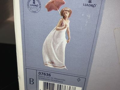 Lladro Porcelain Figurine Afternoon Promenade 07636 Collectors Society 1995 In Box