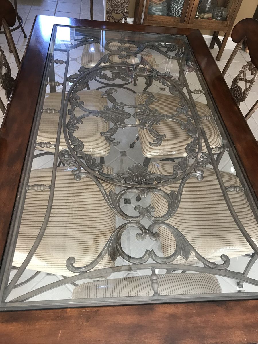 Main image 3