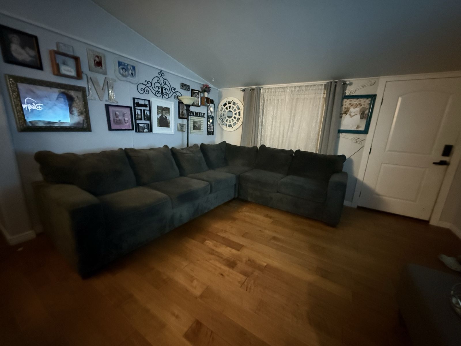 Main image 2