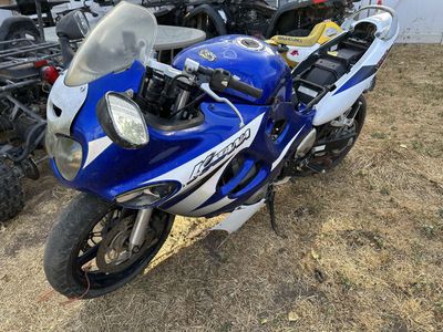 04 Suzuki GSX 600
