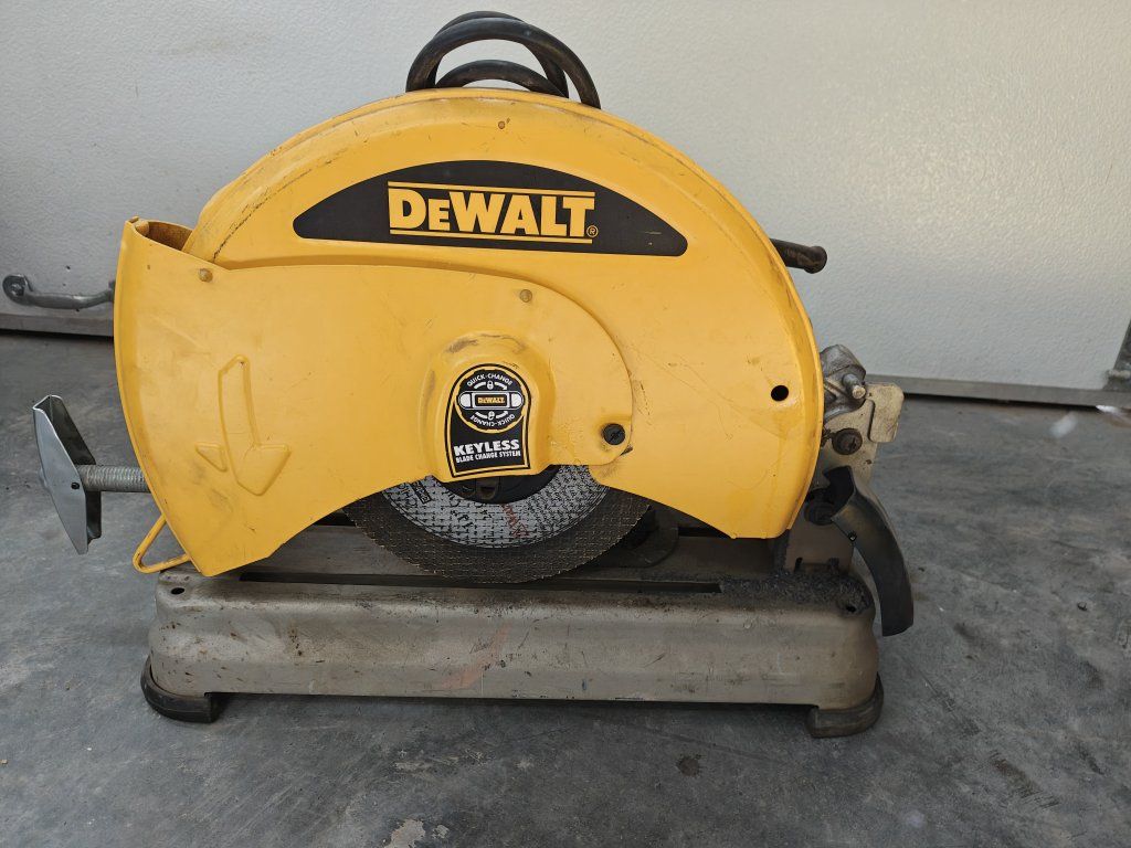 DeWalt 14-in metal cutoff saw
