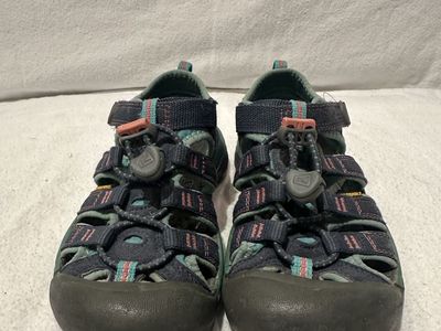 Keen toddler 11 navy/hot pink trim hiking sandals