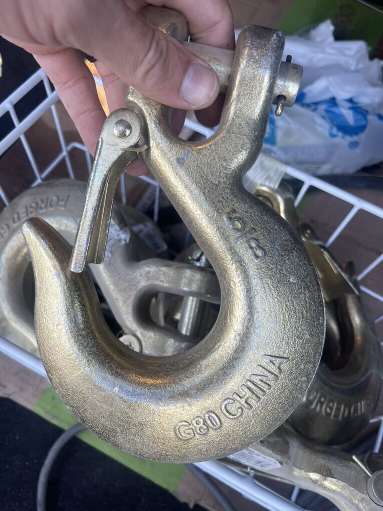 5/8 SAFETY LATCH CLEVIS HOOK