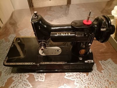 antique singer featherweight 222k sewing machine