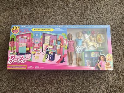 NEW: Barbie Pet Daycare with 2 Dolls