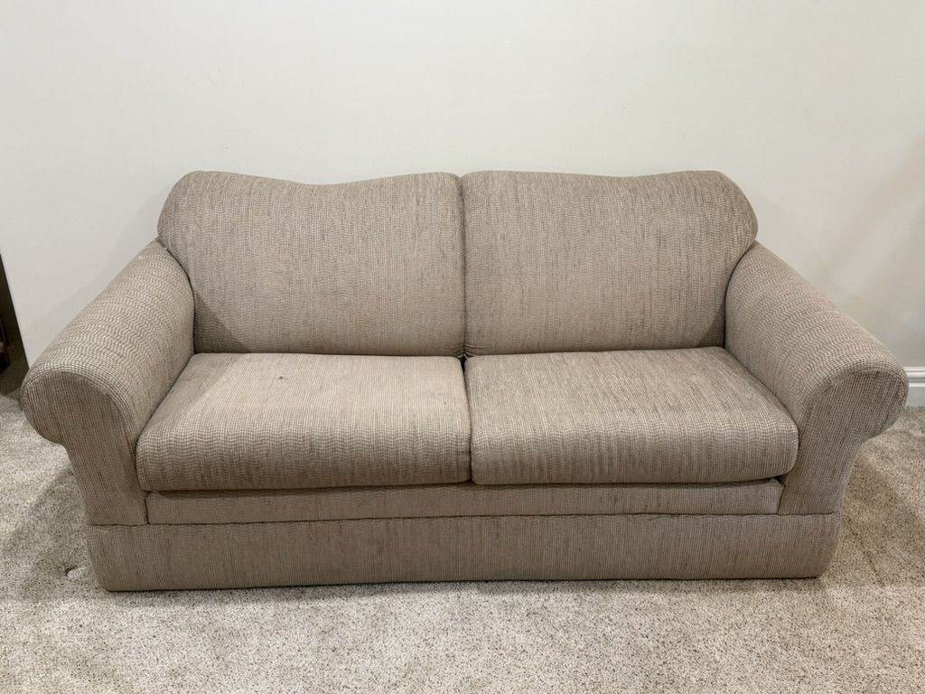 Main image 6