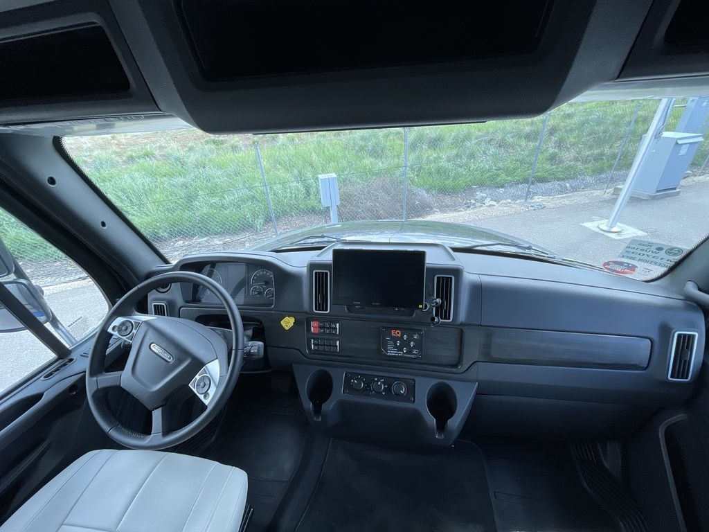 Main image 29