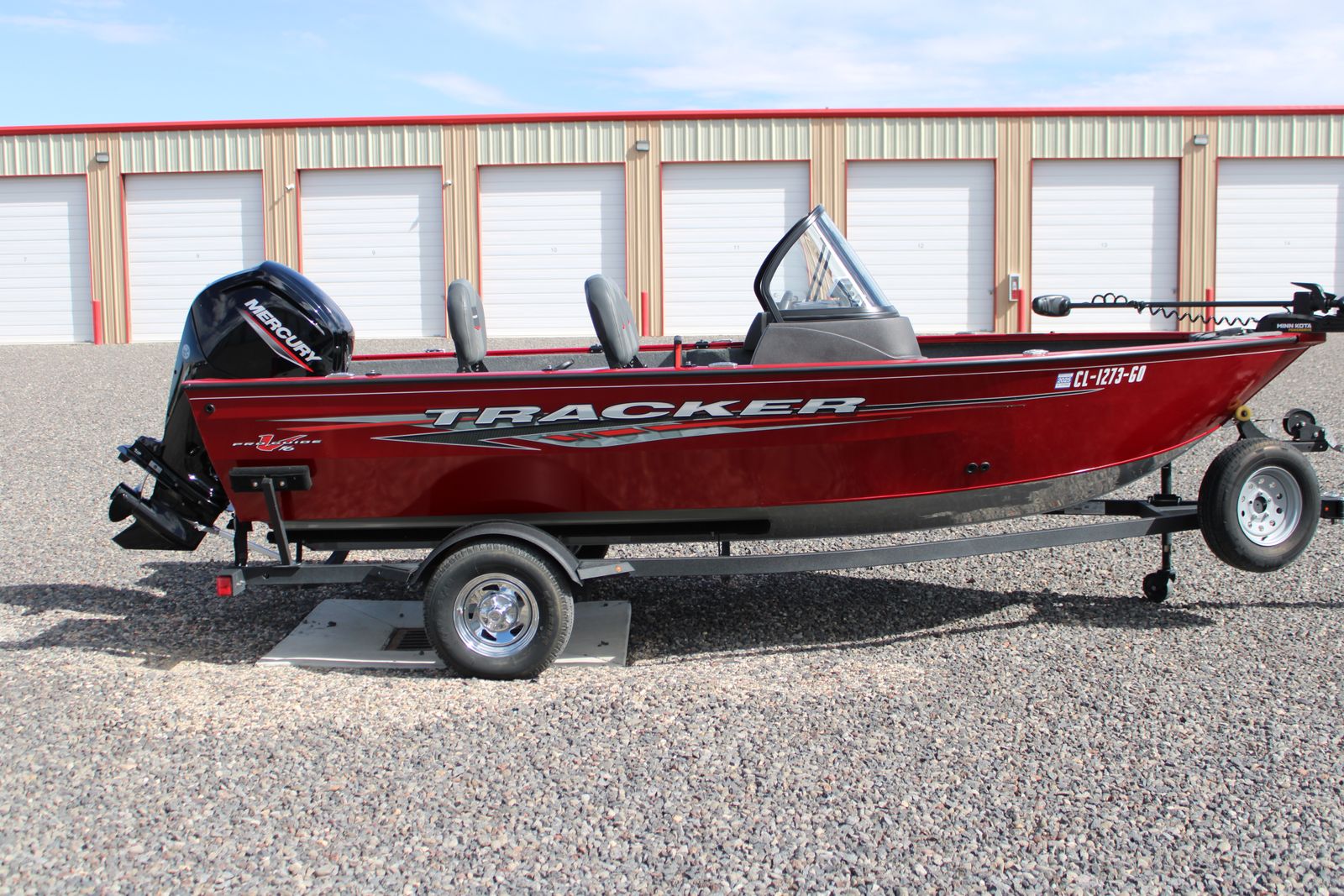 2024 Tracker Pro Guide 16 ( In Almost New Condition! )