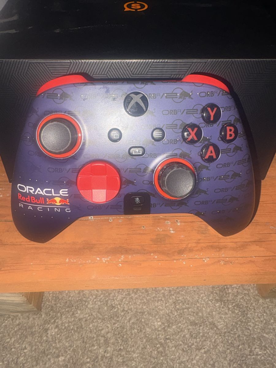 Redbull Oracle Xbox scuff instinct Pro controller