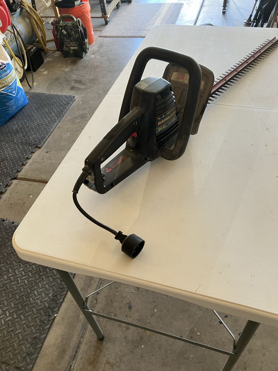 Craftsman large hedge trimmer