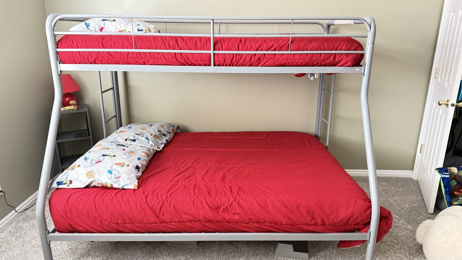 Silver 6” Twin over Full Signature Sleep Memoir Full Memory Foam Bunk Bed and Mattress Set