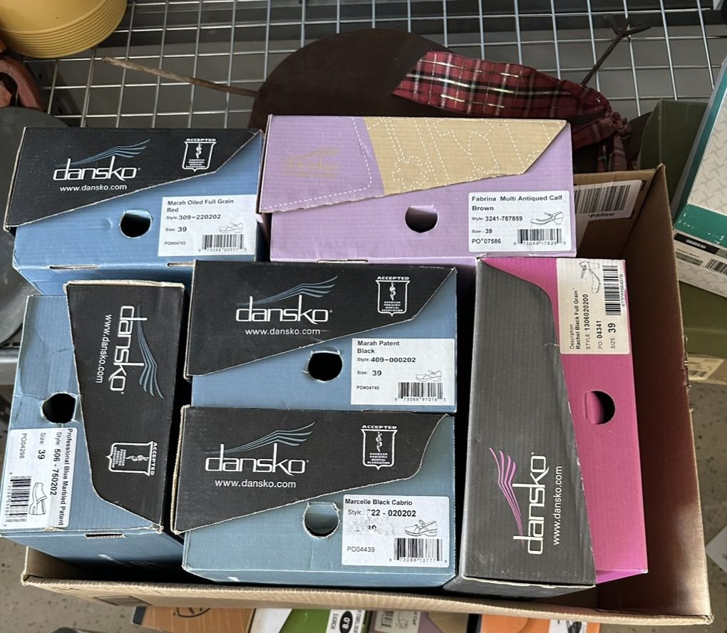 Womens Shoes