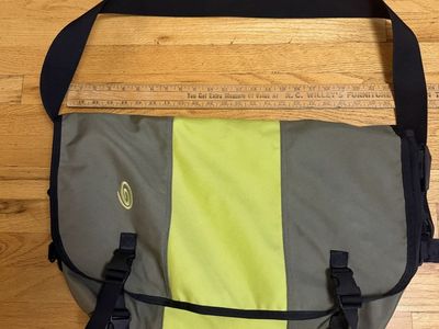 Timbuk2 XL cross body messenger bag