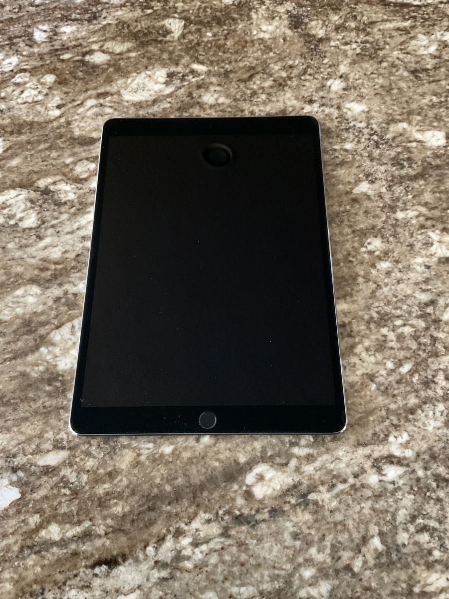 Apple iPad Pro 11" 3rd. Generation FOR SALE