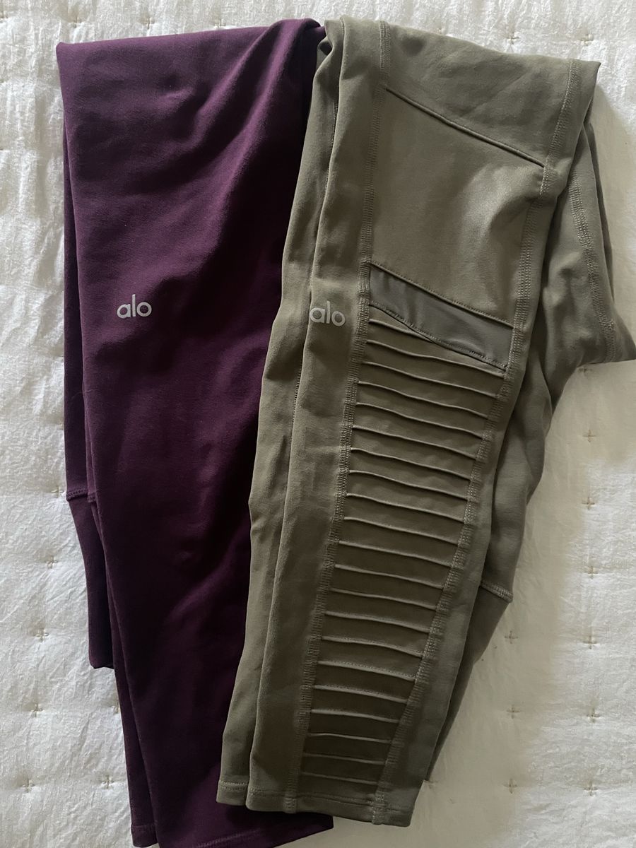 Women’s Alo Workout Leggings Size Medium