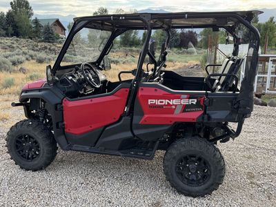2024 Honda Pioneer 1000-5
