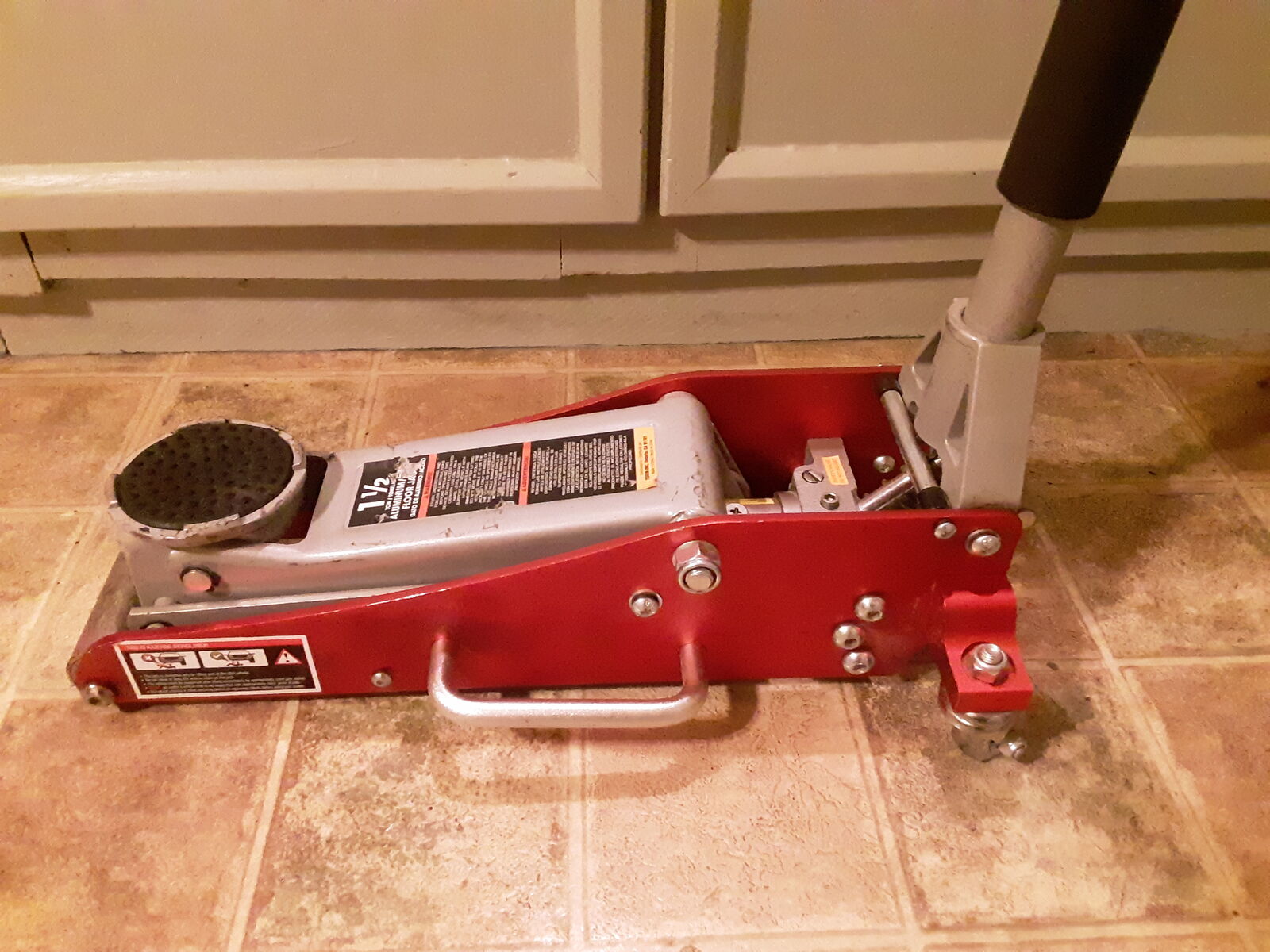 Torin 1.5 Ton Low-Profile Aluminum & Steel Floor Jack Dual Piston Speedy Lift