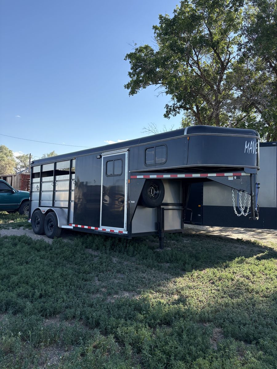 2026 Maverick 3H Gooseneck