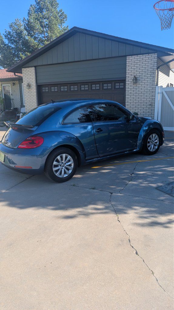 2016 Volkswagen Beetle 1.8T Classic PZEV
