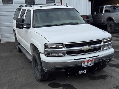 2004 CHEVROLET SUBURBAN 2500 LT