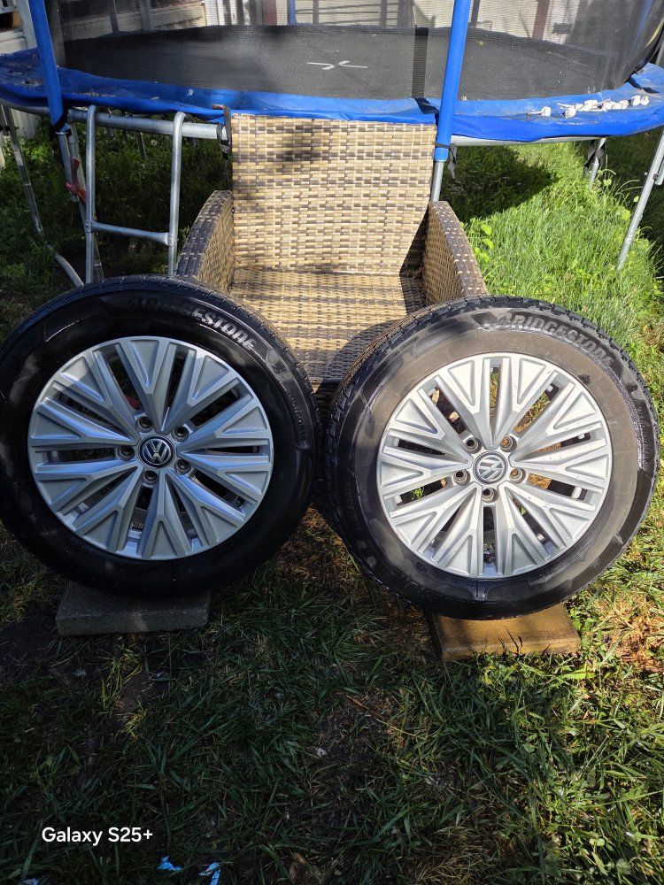 $300 OBO Volkswagen VW 16" OEM Wheels with Bridgestone Blizzak Winter Tires 215/60R16