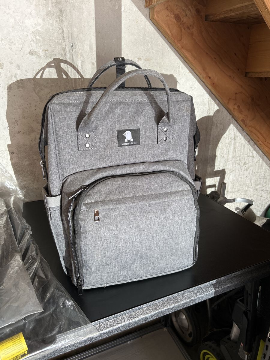 Me mole’s ultimate picnic bag